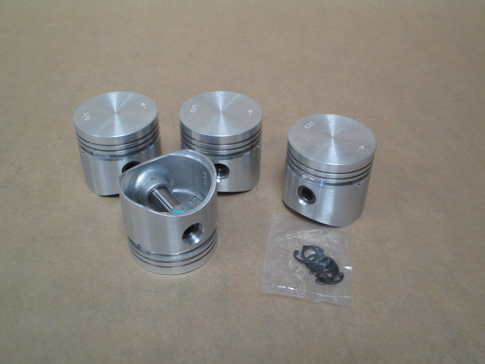 Float Pin Set Flat top Floating Pin Piston Set for 998 Mini (set of 4) – Tom'Shop Garage